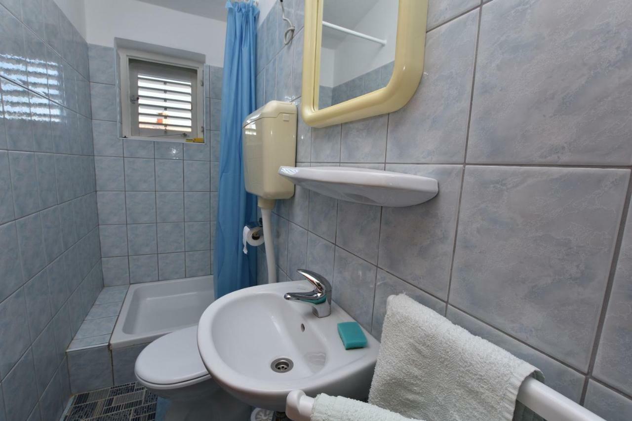 Apartment Damir พรีมอชเตน ภายนอก รูปภาพ