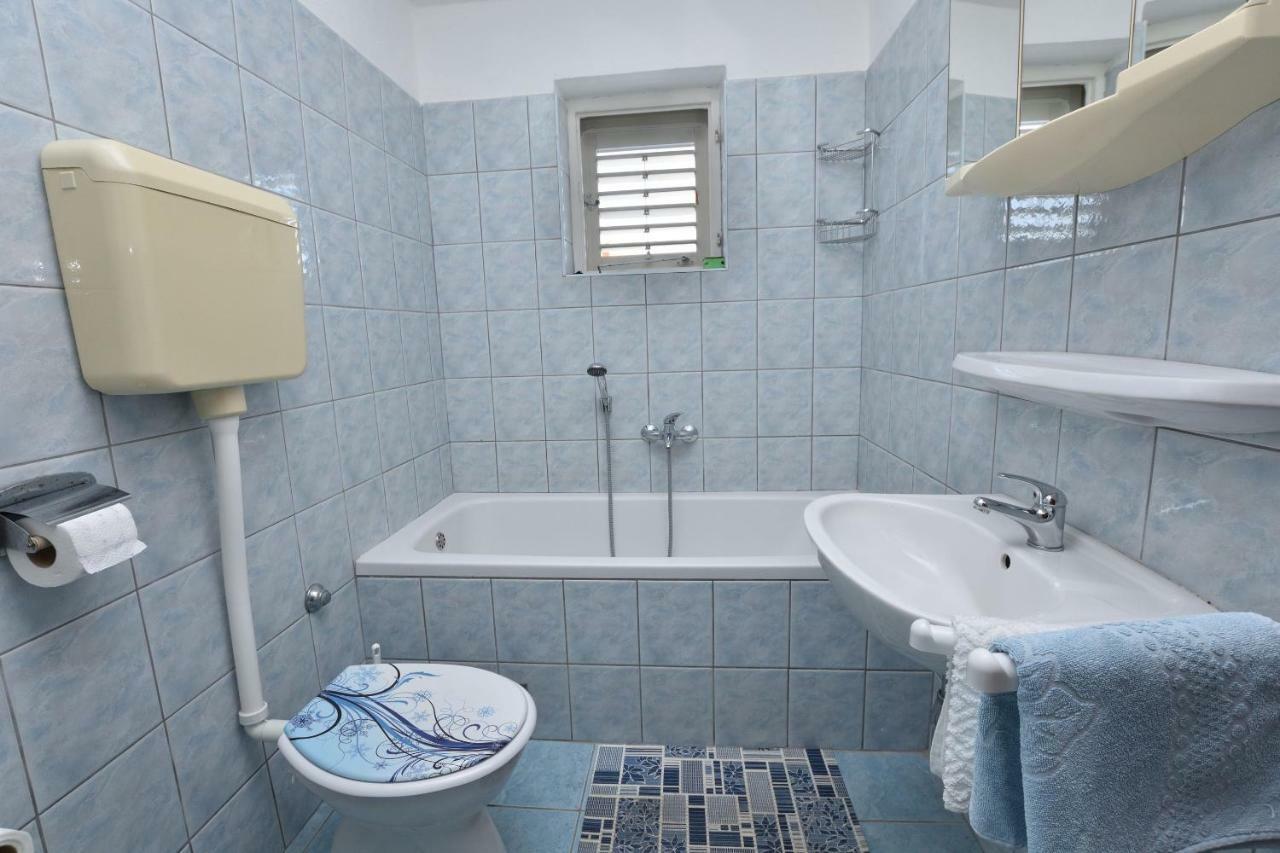 Apartment Damir พรีมอชเตน ภายนอก รูปภาพ