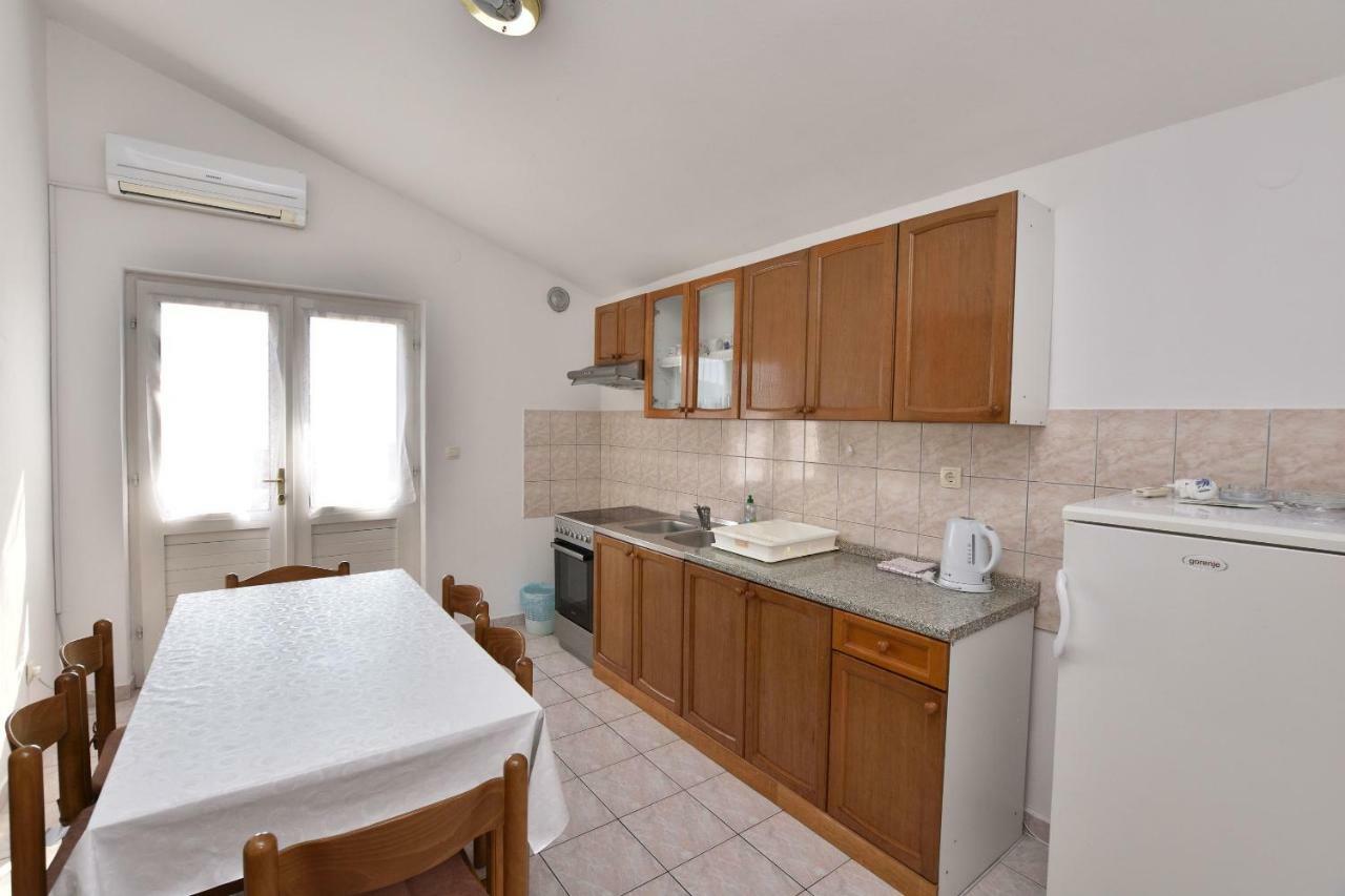 Apartment Damir พรีมอชเตน ภายนอก รูปภาพ