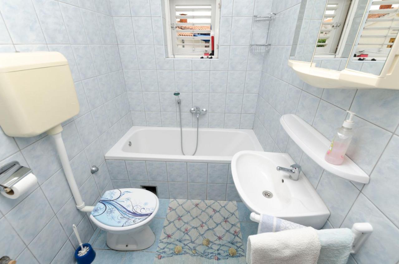 Apartment Damir พรีมอชเตน ภายนอก รูปภาพ